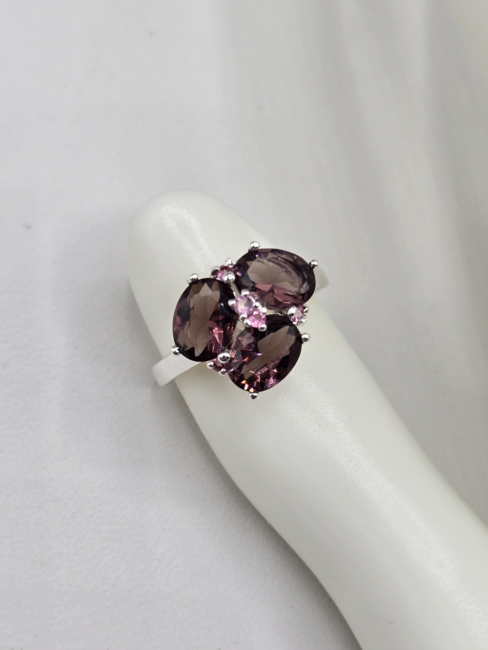 Swarovski Crystal Elements Silver Statement Ring Purple Pink Size 6.75 Prom - Picture 6 of 6